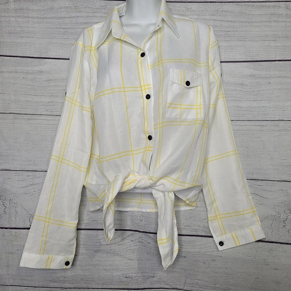 Women's Plaid Tie Bottom Blouse Small‎